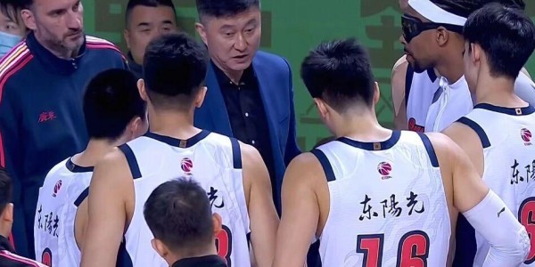 CBA排名变天！山东力擒广厦，北京上海输球，辽宁连败沦为弱旅