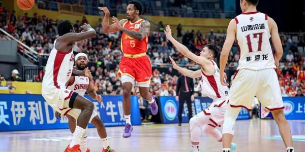 开云官网-山西男篮92-90广厦 大比分1-0领先 巴里-布朗35分